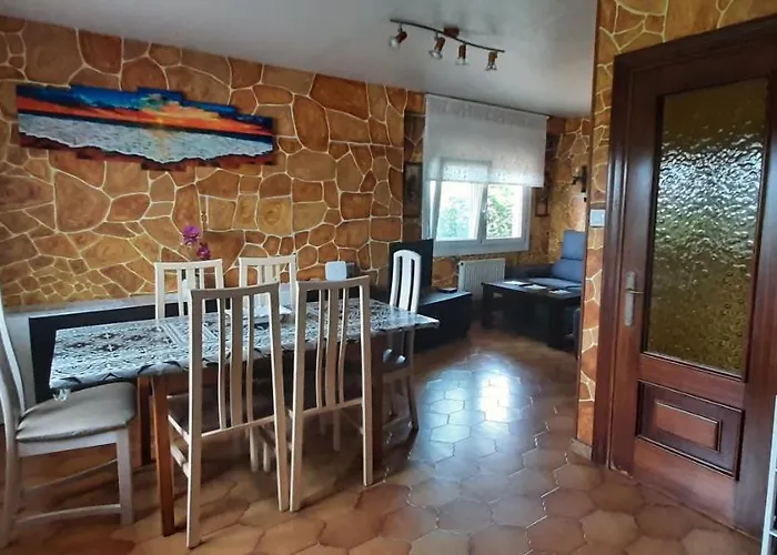 Nyaraló O Arrequento *